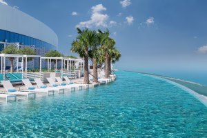 Best family hotels Dubai beachfront resort pool