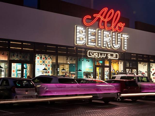 late-night restaurants Dubai 24-hour burger spot