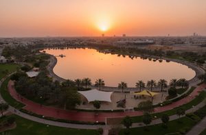 Al Barsha Pond Park Dubai jogging track around the lake