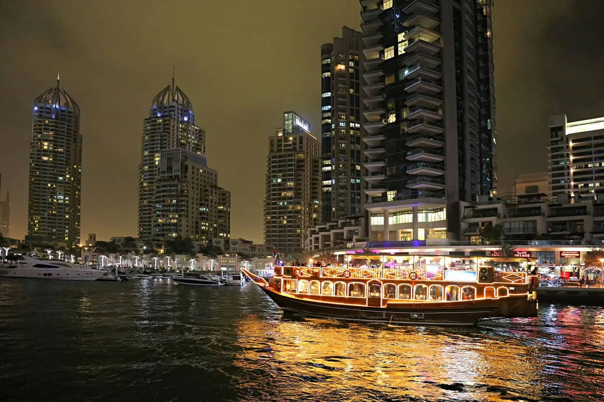 Marina Walk Dubai yachts and waterfront cafes